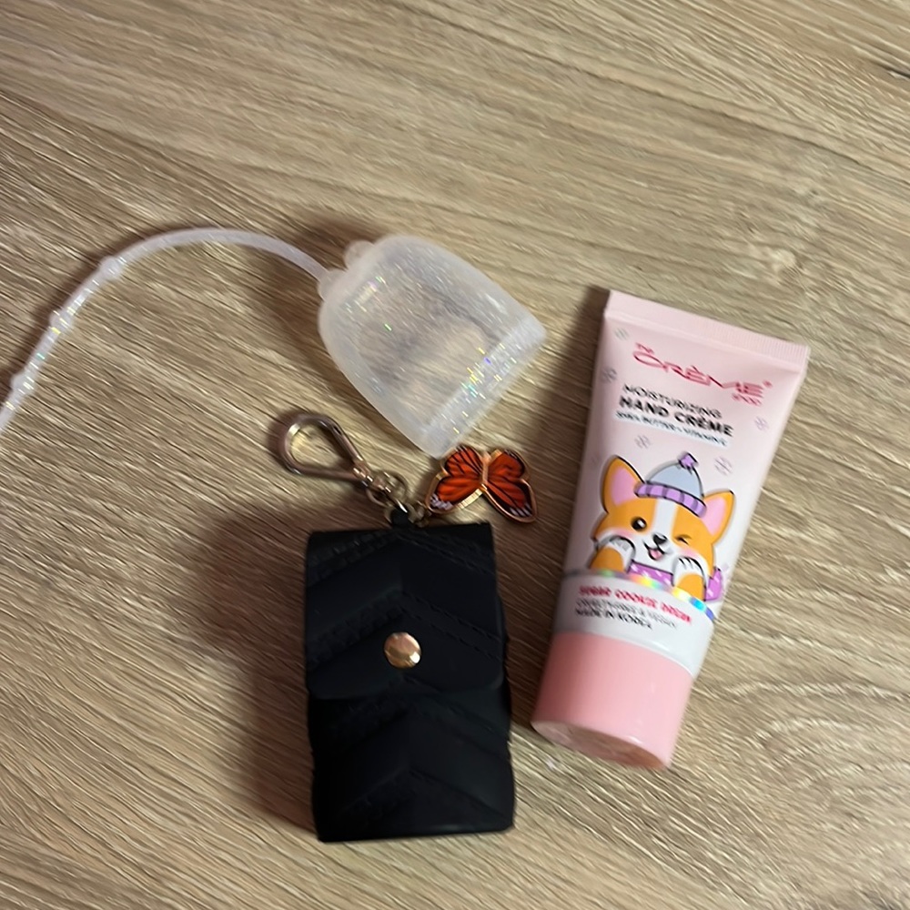 bath and body hand sanitizer holders